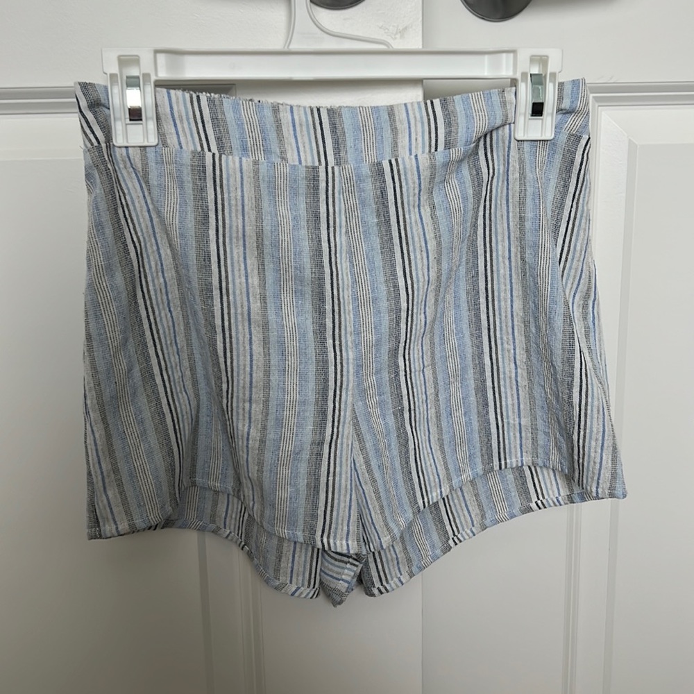 Blue/black/white striped linen shorts